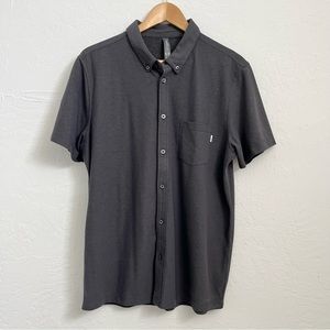 Vuori Men’s Short Sleeve Bridge Button Down Collared Shirt Charcoal Grey Large